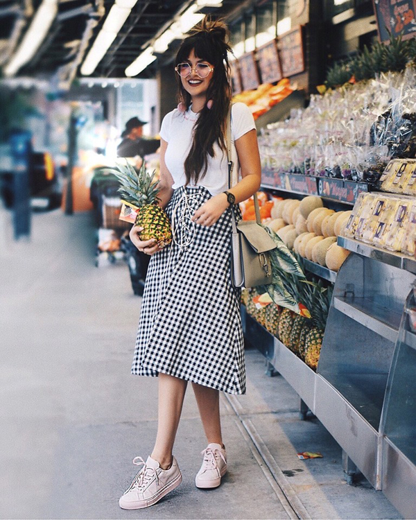 Mặc đẹp cùng cơn sốt váy ca rô